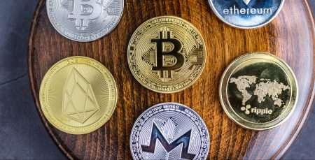 Kryptovaluta - symboliserar kryptovalutaberoende