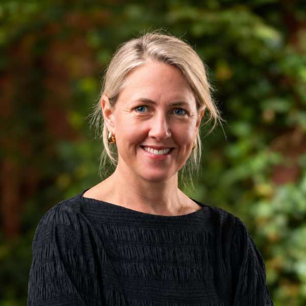 Linda S Ekstrand